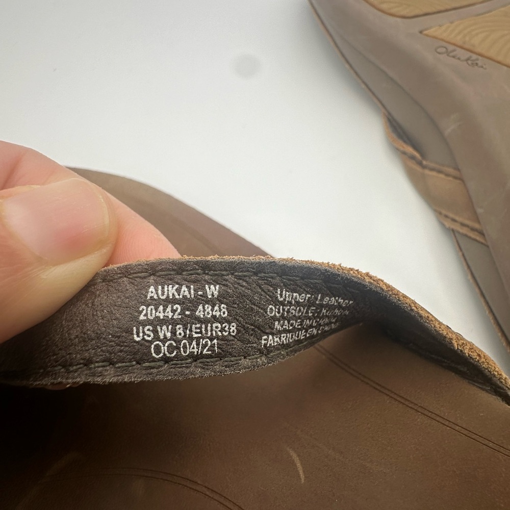Women Olukai Aukai Brown Sandals - Picture 4 of 4